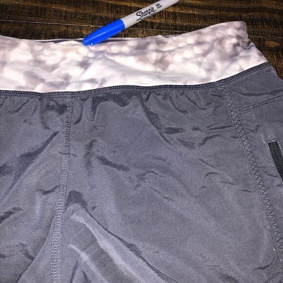 Lululemon All Time Short Stretch Women’s Size 6 Workout Training Gum Yoga - Picture 10 of 10